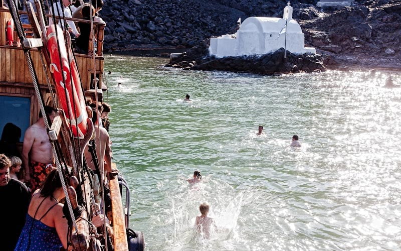 Volcano and hot-springs in Santorini